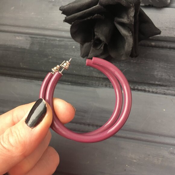 Large Hoop Earring Lot (Lot of 2) - Picture 4 of 9